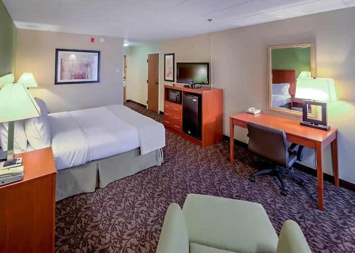 Quality Inn & Suites Downtown