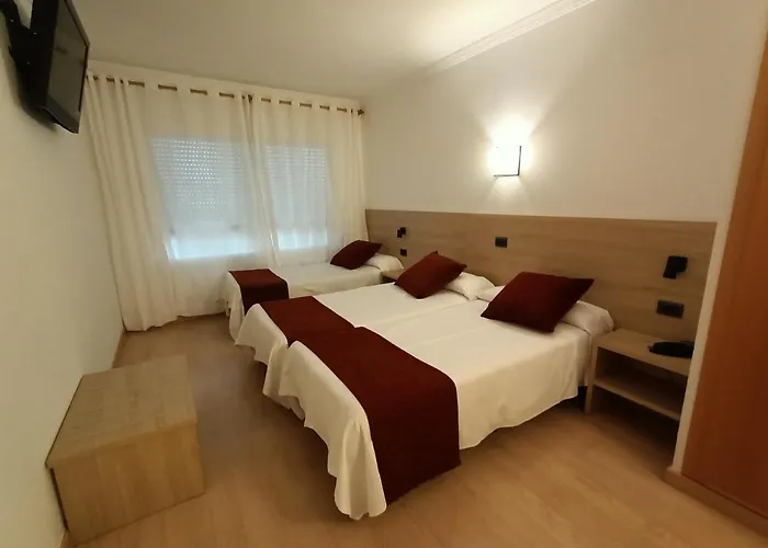 Hotel Vilobi Viloví de Oñar