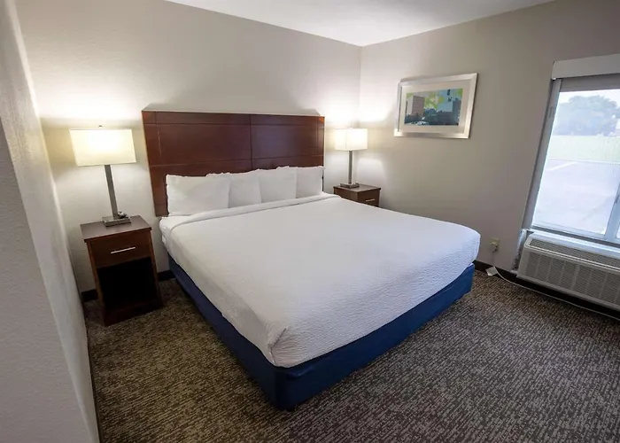 Best Western Plus Vermilion River Inn & Suites