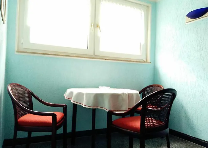 Hotel Yans