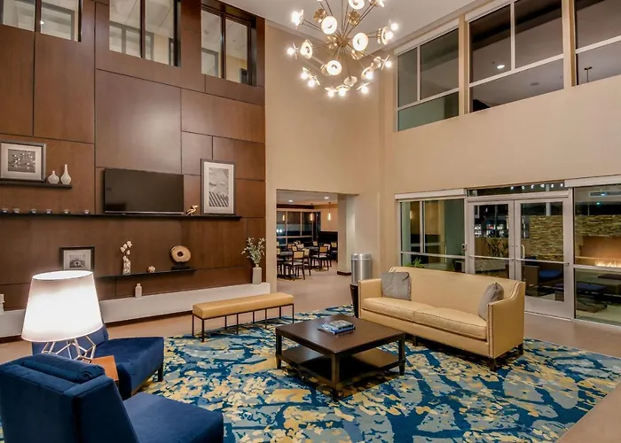 Hampton Inn & Suites Los Angeles - Glendale