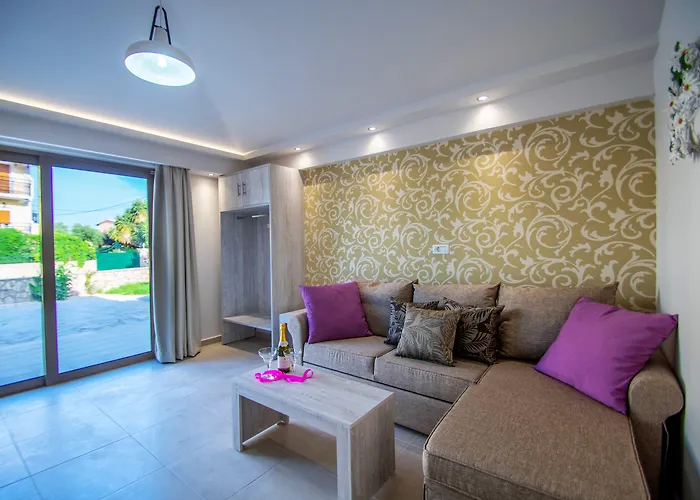 Paradise Apartments