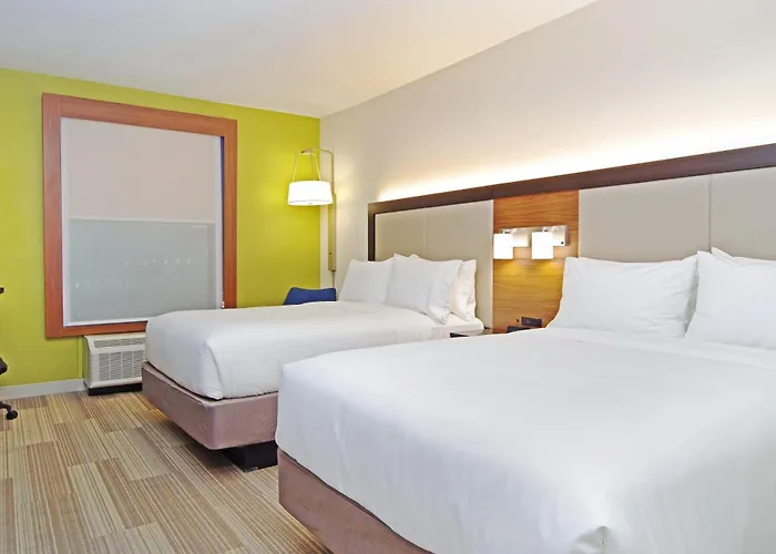 Holiday Inn Express & Suites - Phoenix North - Scottsdale By Ihg