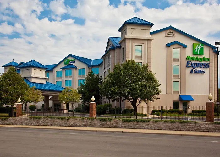 Holiday Inn Express & Suites Chicago-Midway Airport By Ihg