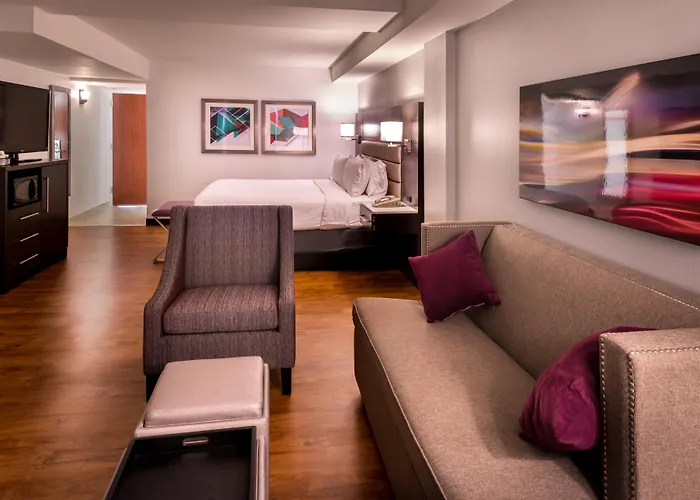 Holiday Inn Hotel And Suites Beaumont-Plaza I-10 & Walden By Ihg