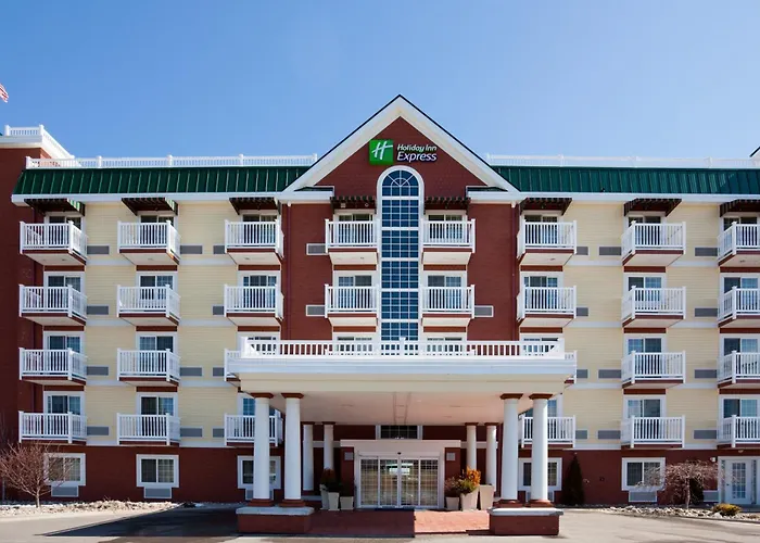 Holiday Inn Express Hotel & Suites Petoskey By Ihg