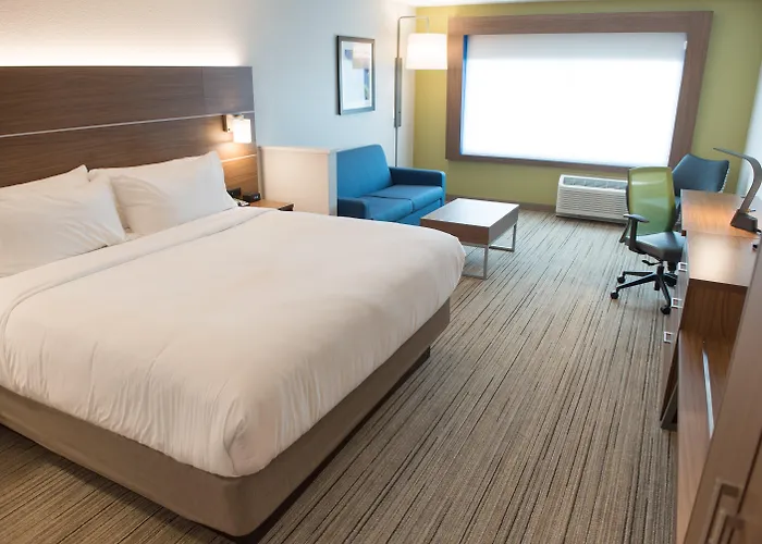 Holiday Inn Express & Suites By Ihg