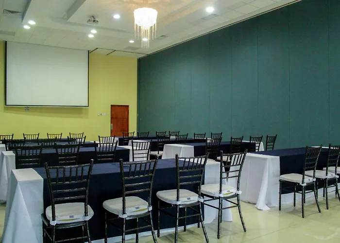 Hampton Inn&Suites by Hilton Aguascalientes Aeropuerto
