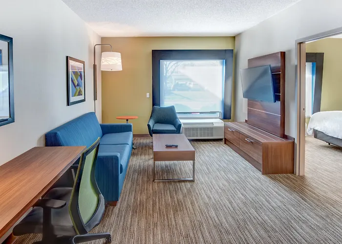Holiday Inn Express & Suites West Long Branch - Eatontown By Ihg