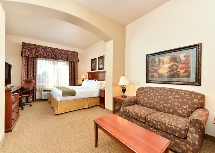 Holiday Inn Express & Suites By Ihg