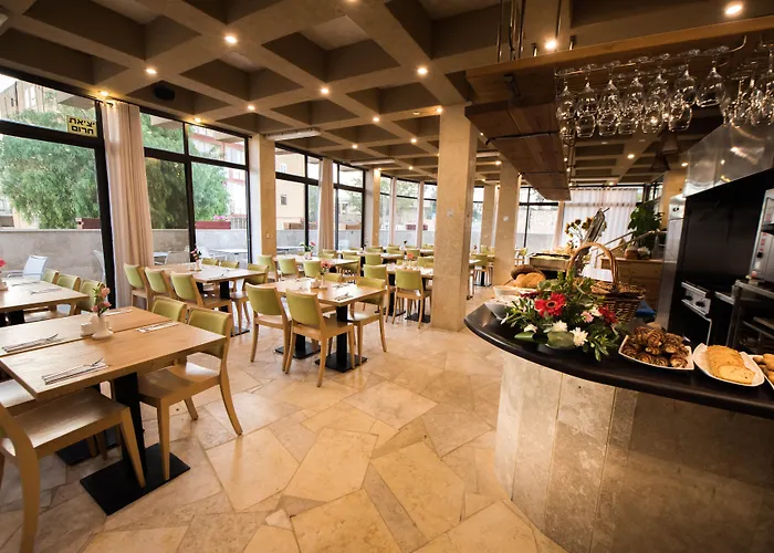 Ramon Suites By Smart Hotels