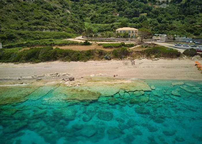 Petani Beach Suites