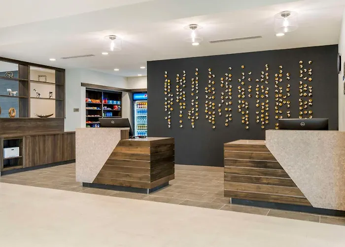 Best Western Plus Winter Haven Inn & Suites