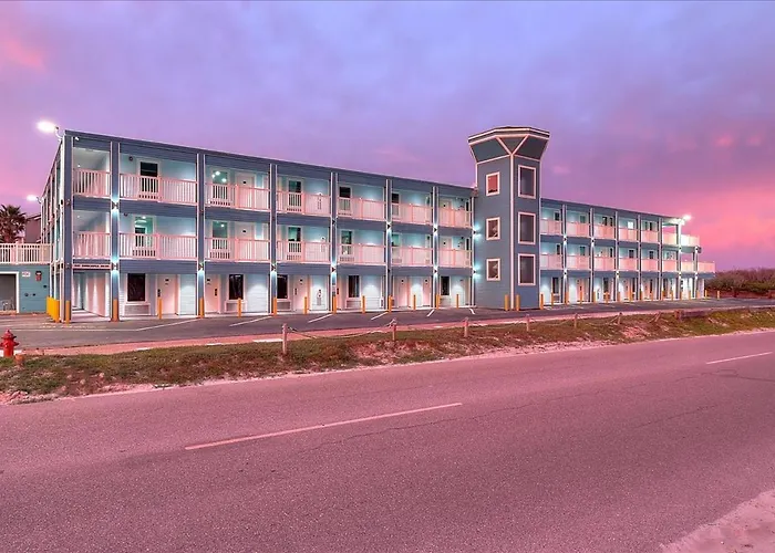 Seaside Boutique Hotel, Waves At Your Doorstep