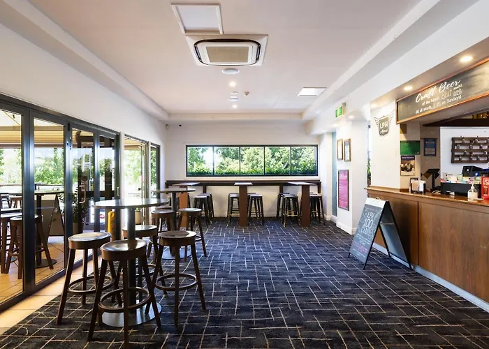 Lambton Park Hotel