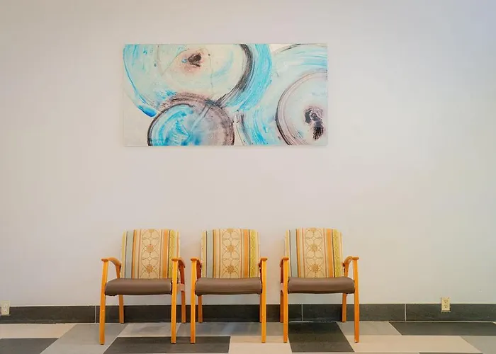 Royal Inn & Suites Akron