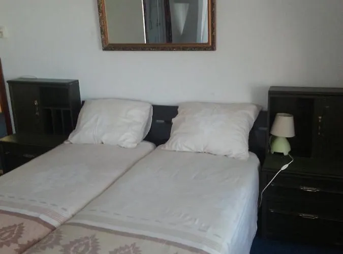 All-In Hotel