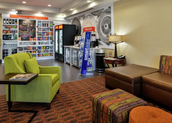 Hampton Inn Idaho Falls / Airport