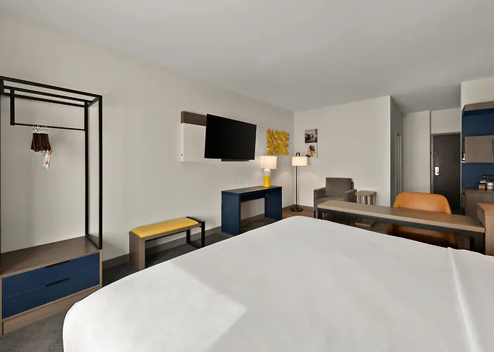 Comfort Suites Columbus East Broad