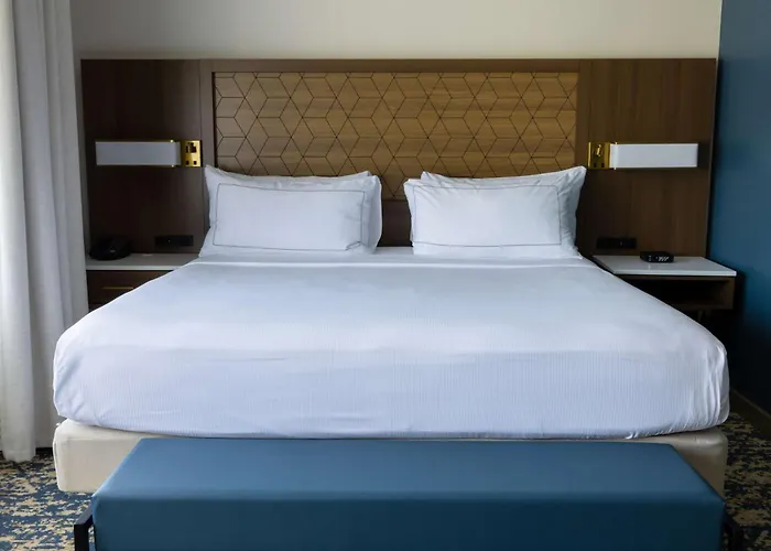 Doubletree By Hilton Tinton Falls-Eatontown