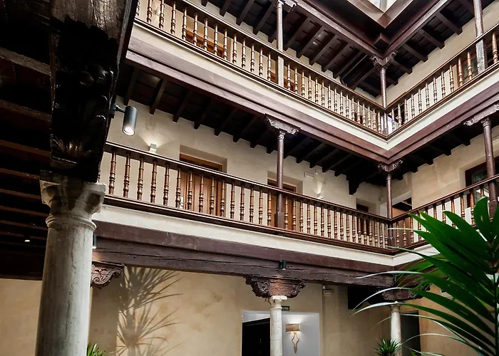 Hotel Mercader de Sedas