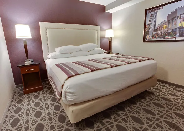 Drury Inn & Suites Louisville East