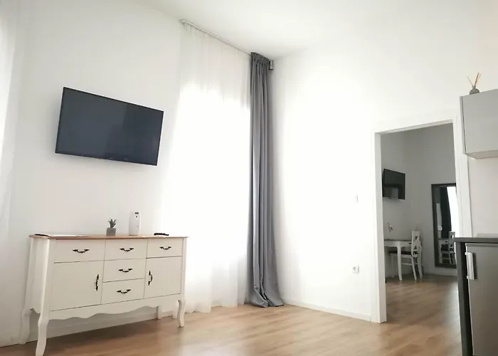 A&M Apartment And Rooms