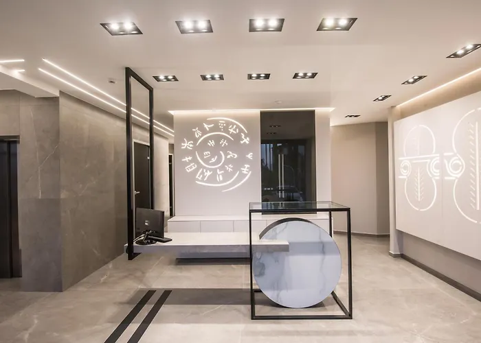 Lavris City Suites