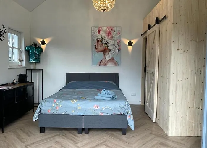 Flora'S B&B