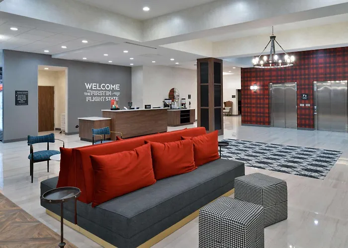 Hampton Inn & Suites Greensboro Downtown, Nc