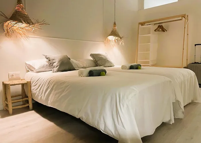 COLLECTION PORT - B&B Boutique , Alicante Center