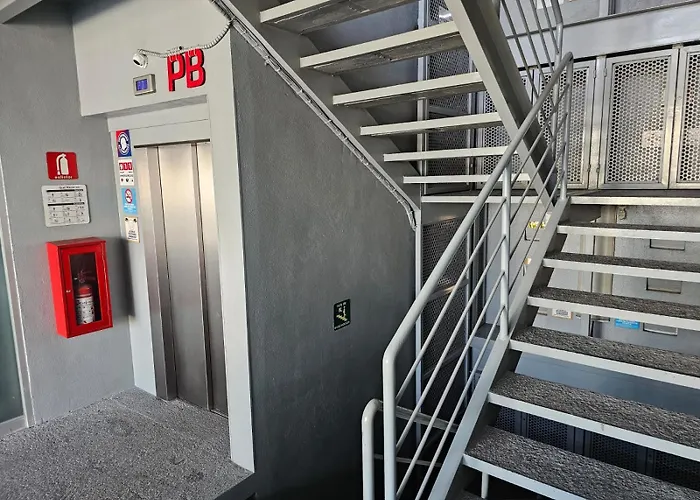 Hotel Sttiny Monterrey Tecnológico