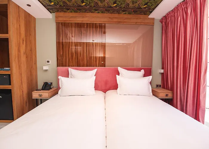 Magnifique Hotel