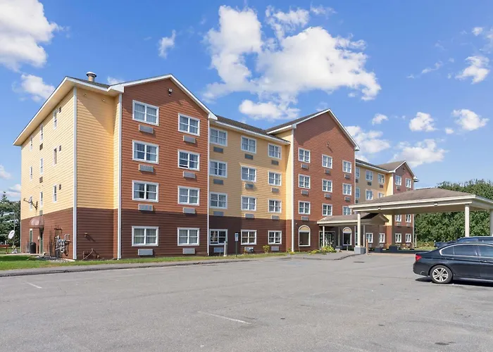 Ramada By Wyndham Saco/Old Orchard Beach Area