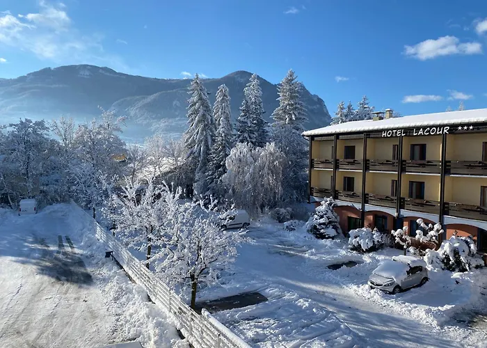 Hôtel Lacour Eygliers
