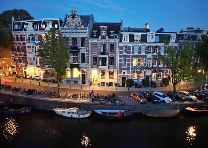 Boutique View