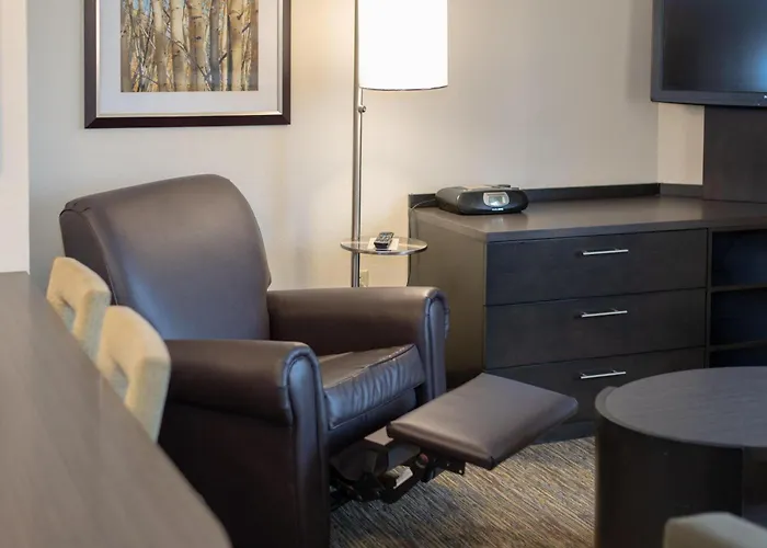 Sonesta Simply Suites Chicago