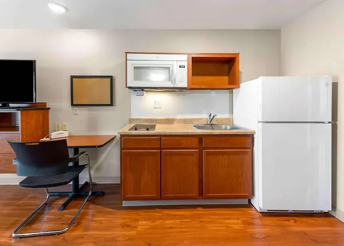 Extended Stay America Select Suites - Oklahoma City - West