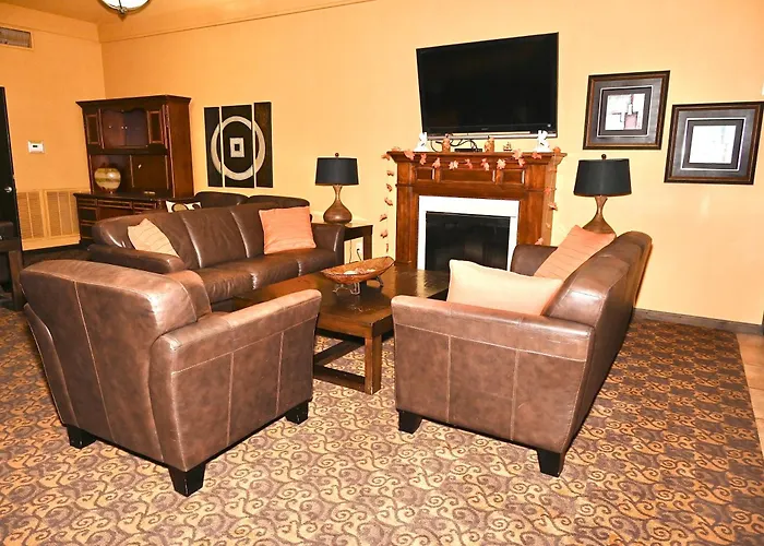 Fortune Inn & Suites