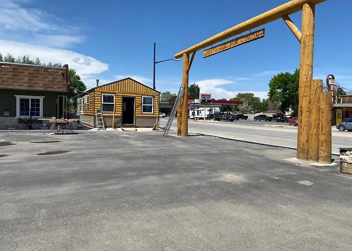 Western Motel Lovell