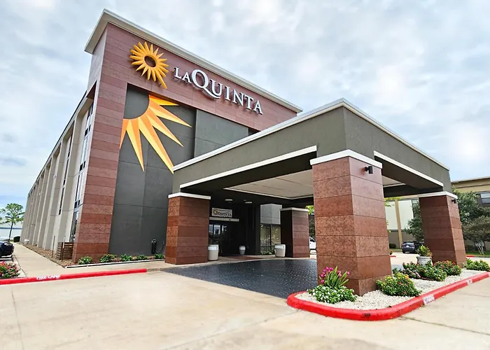 La Quinta By Wyndham Houston Stafford Sugarland