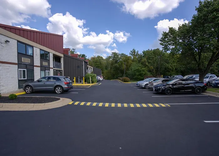 Excel Inn & Suites