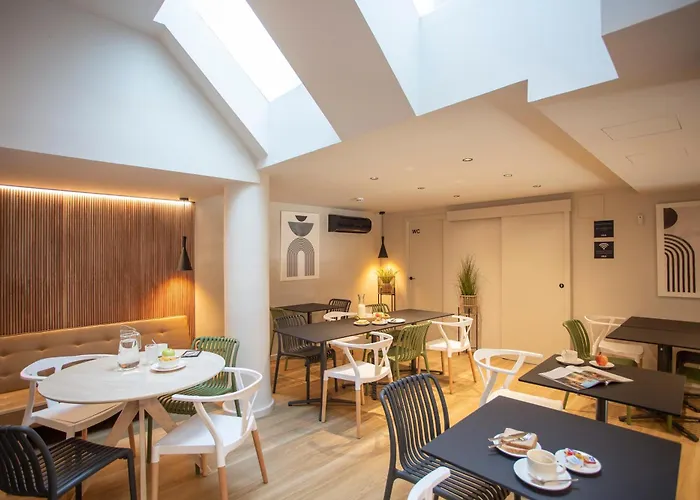 Aila II Boutique By Singularstays - Digital Access