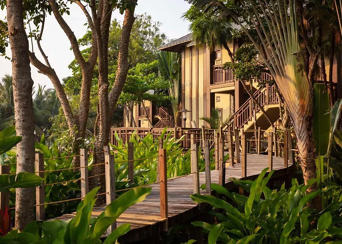 Indura Beach & Golf Resort Curio Collection By Hilton