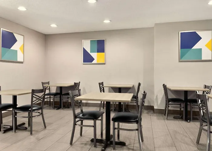 Microtel Inn & Suites By Wyndham Florence/Cincinnati Airpo