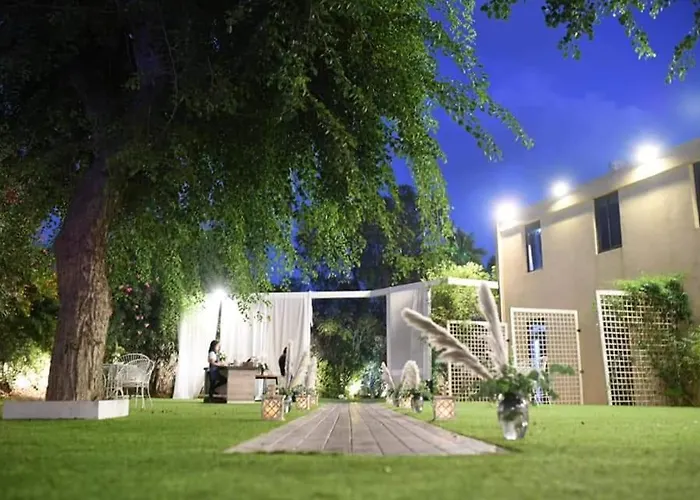 Q Village - Poleg Beach