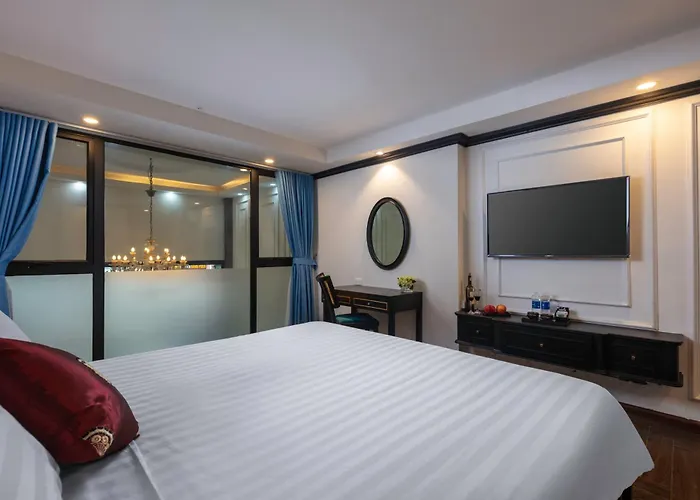 Queen Light Hotel - Ha Noi Old Quater