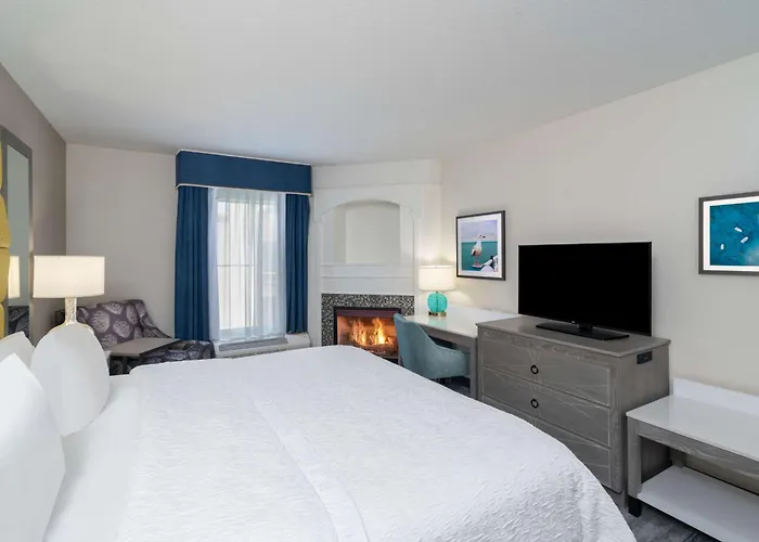 Hampton Inn & Suites Amelia Island-Historic Harbor Front Fernandina Beach