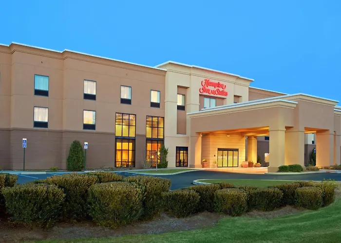 Hampton Inn & Suites Hartford-Manchester