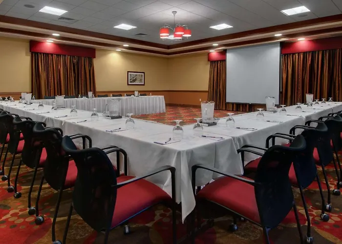 Hilton Garden Inn Milwaukee Airport
